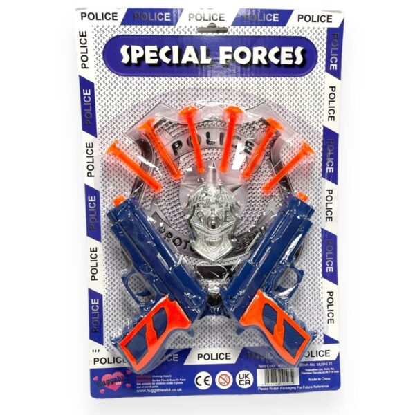 HU10107-CARDED 2 GUNS WITH DARTS